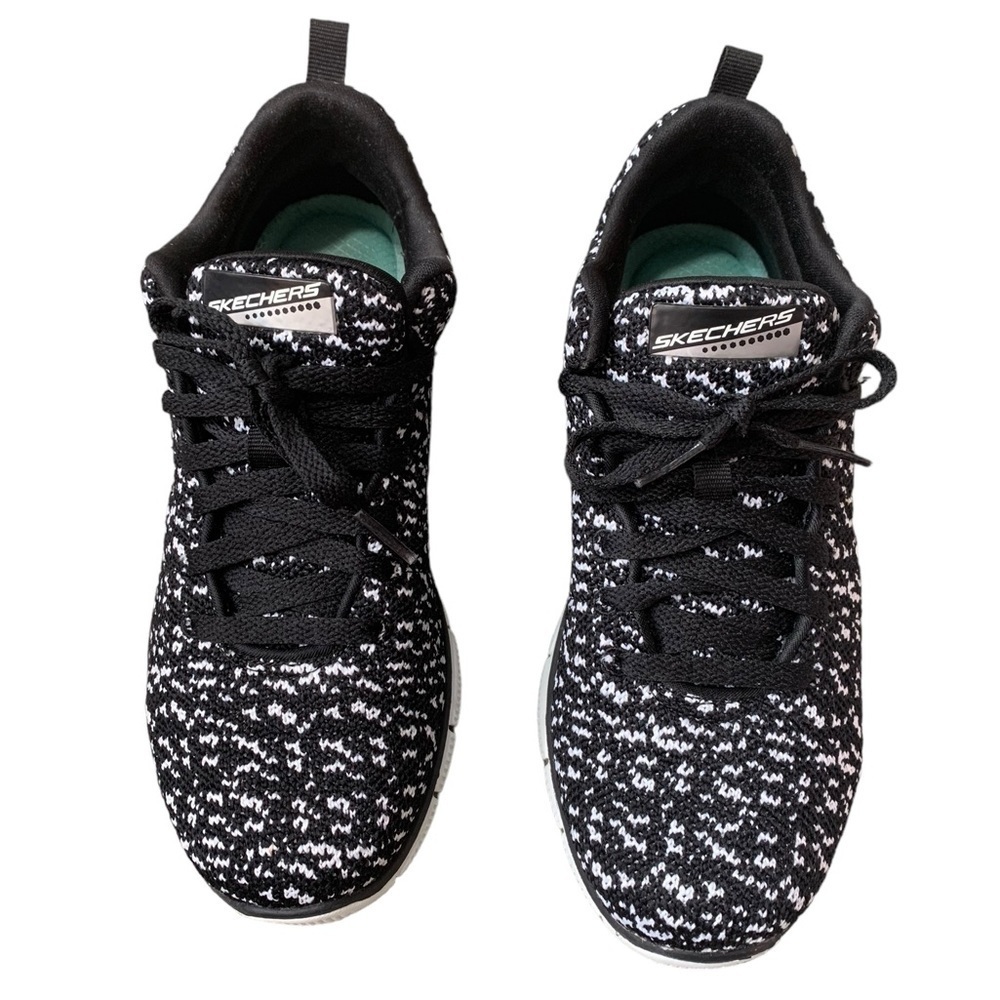 Sketchers Relaxed Fit Memory Foam Soles Size 6.5 - image 2